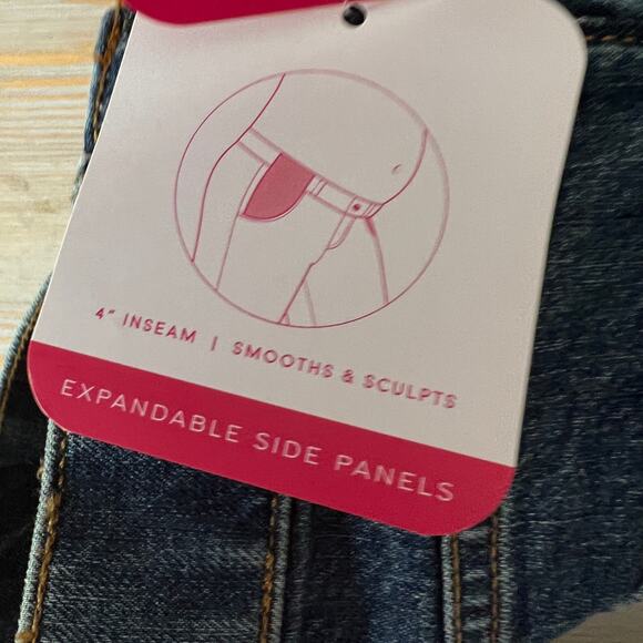 Isabel Maternity Medium Wash Side Panel Midi Jean Shorts - Size 16/33 - NWT - Picture 4 of 8